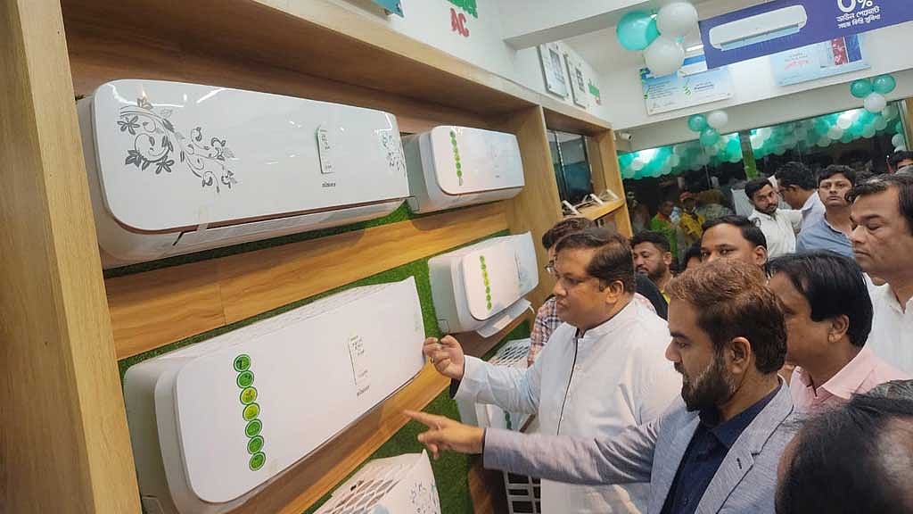 টঙ্গীতে মিনিস্টার-মাইওয়ানের নতুন বিক্রয় কেন্দ্র