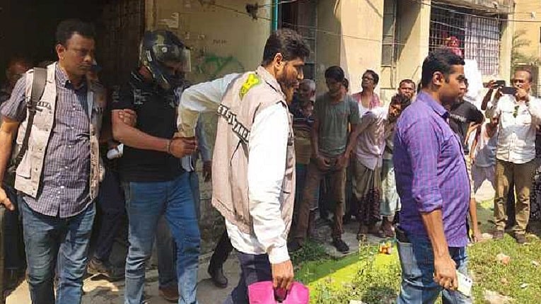 ডাচ্-বাংলার টাকা লুট: আরও ৩ আটক খুলনায়