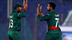 প্রতিপক্ষকে অল্পে থামিয়েও দলকে সাকিব বলেছিলেন, ‘খুশি হওয়ার কিছু নেই’