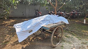 নাটোরে কুলি শ্রমিকের গুলিবিদ্ধ লাশ উদ্ধার