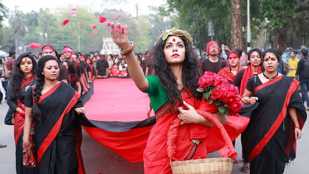 শহীদের রক্তের পথ ধরে লালযাত্রা