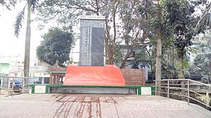 স্বাধীনতার স্মৃতিস্তম্ভ নেই ২১ জেলার ৬১ উপজেলায়