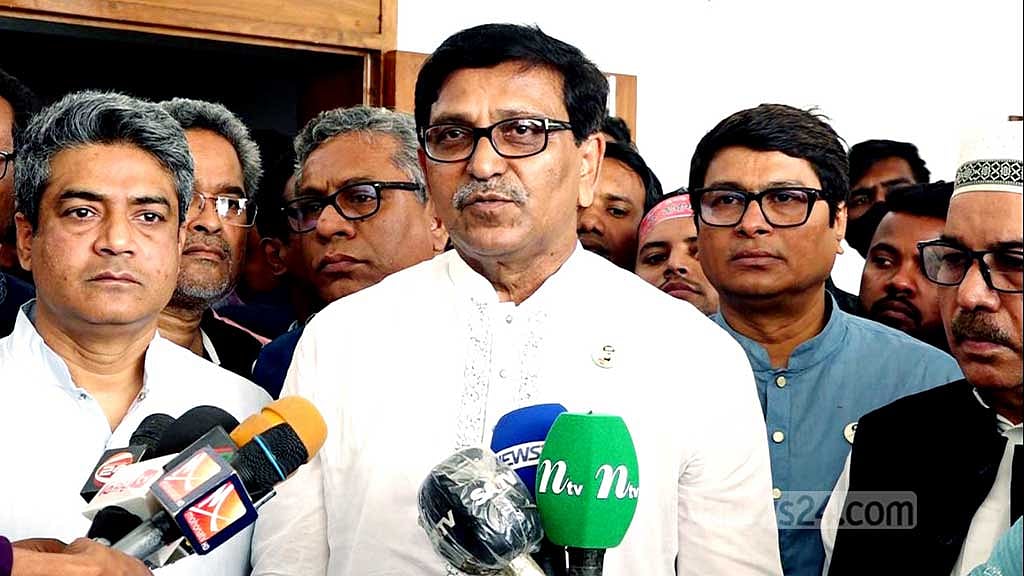 যারা নির্বাচনে আসবে না তারা রাজনৈতিক সংকটে পড়বে: হানিফ