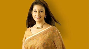 কেন তামিল সিনেমার ক্যারিয়ারে ধস নেমেছিল মনীষার?