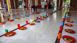 রোজায় অফিস ৯টা থেকে সাড়ে ৩টা