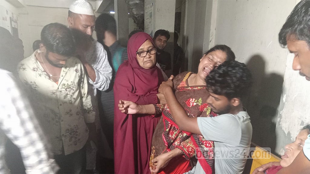 পটুয়াখালীতে ছুরি মেরে দুই স্কুল ছাত্রকে খুন, সন্দেহে কিশোররা