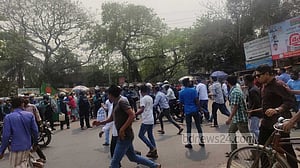 বর্ধিত গৃহকর: চট্টগ্রামে আন্দোলনকারীদের উপর হামলা
