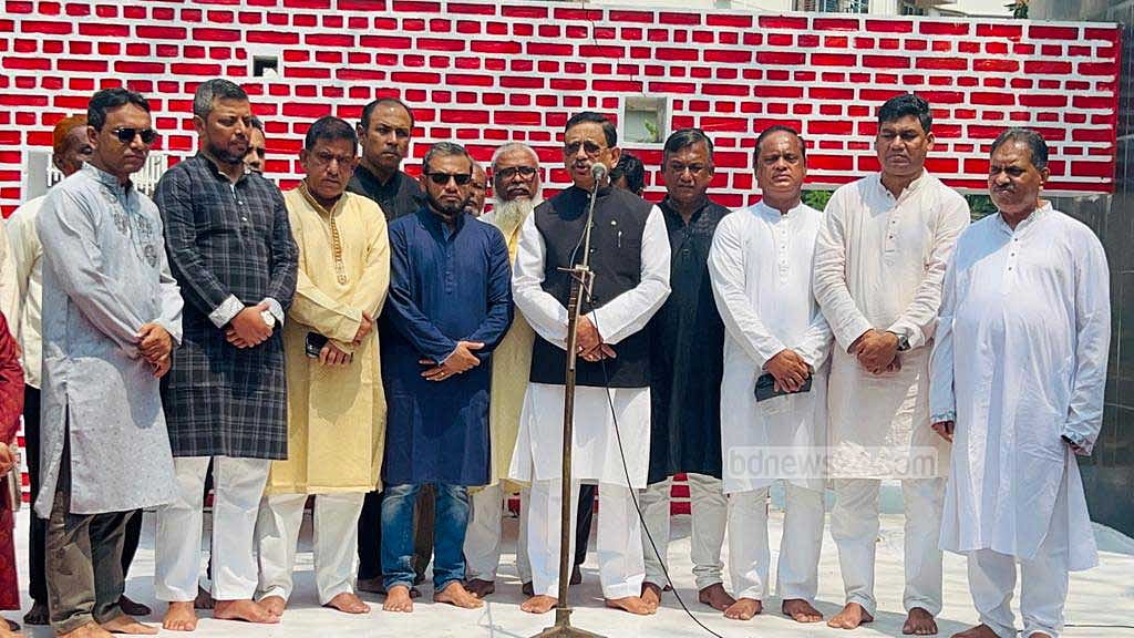 পাহাড়তলী বধ্যভূমির বেদখল জায়গা উদ্ধারে আন্দোলনের ঘোষণা মেয়রের