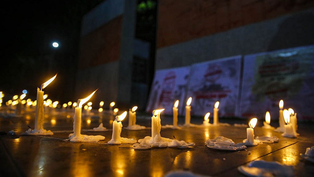 কালরাতে শহীদদের স্মরণের দিন