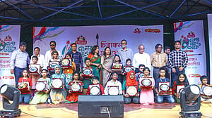 ফ্যান্টাসি কিংডমে হয়ে গেল চিত্রাঙ্কন প্রতিযোগিতা