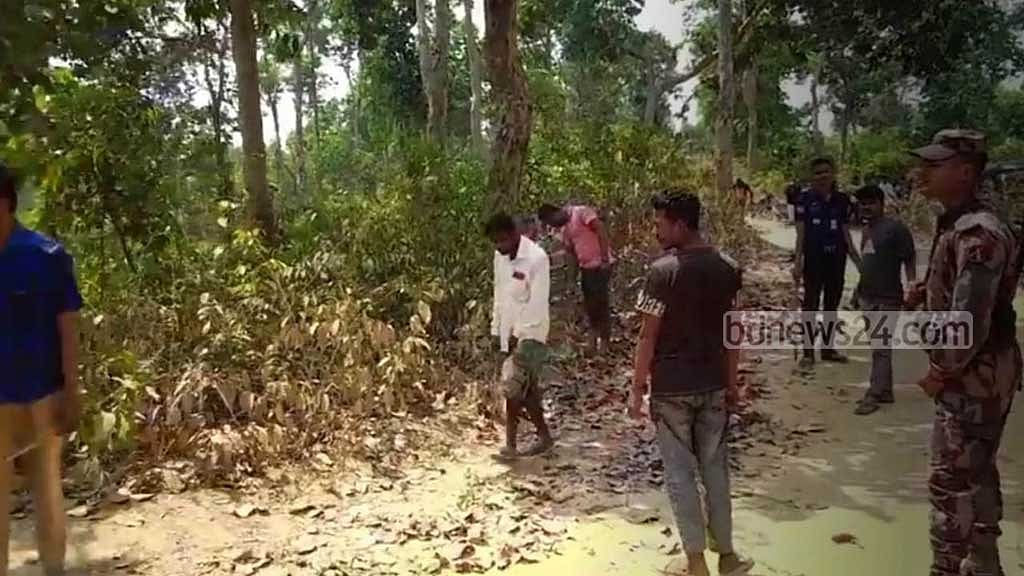কক্সবাজারে দুর্বৃত্তদের গুলিতে বাইক আরোহী যুবক নিহত