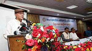 কেবল নেটওয়ার্ক ডিজিটাল হলে সবারই লাভ: তথ্যমন্ত্রী