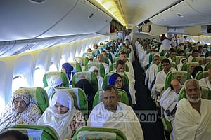 হজযাত্রায় ভাড়া আর কমানো সম্ভব নয়: বিমান এমডি