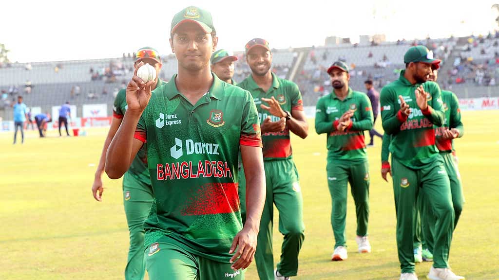 ব্যাটসম্যানের মন খারাপ হবে ভেবে উদযাপন করেন না হাসান
