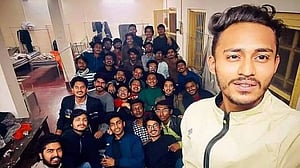 ঢাবি শিক্ষার্থীকে মারধর: ‘প্রলয়’ চক্রের বিরুদ্ধে মামলা, আটক ২
