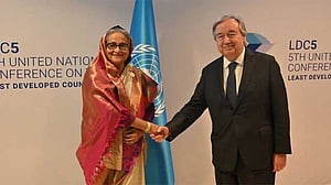 যুদ্ধ বন্ধে দ্রুত জাতিসংঘের কার্যকর পদক্ষেপ চান প্রধানমন্ত্রী