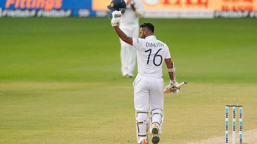 টেস্টের নেতৃত্ব ছাড়তে চান করুনারত্নে