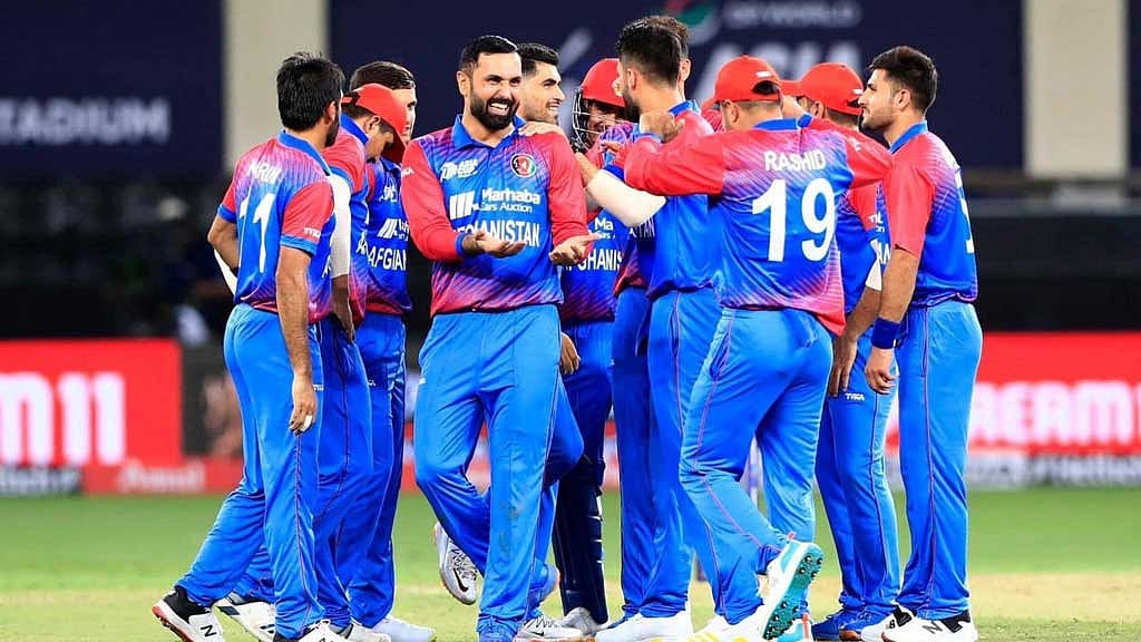 পাকিস্তানের বিপক্ষে আফগান দলে ফিরলেন নবি
