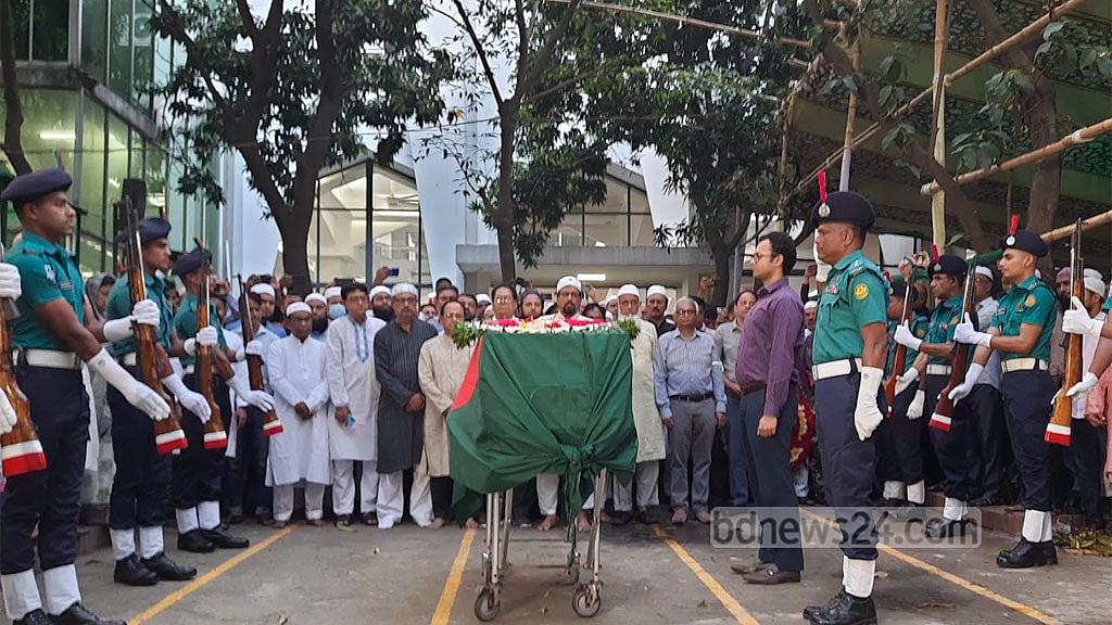 ঢাকা ও ঝিনাইদহে নূরে আলম সিদ্দিকীকে রাষ্ট্রীয় মর্যাদা