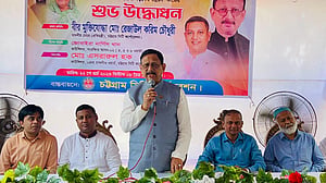 নদী-খাল ভরাট, মাঠ বেদখল: চট্টগ্রামের মেয়রের কণ্ঠে হতাশা