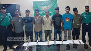 টঙ্গীতে ‘ডাকাতির প্রস্তুতি’র সময় অস্ত্রসহ গ্রেপ্তার ৭