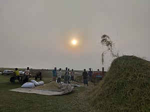 হাওরে আলোর নাচন