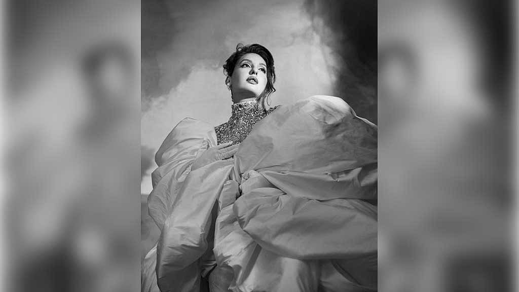 নোরার পোশাক নিয়ে ‘ট্রল’