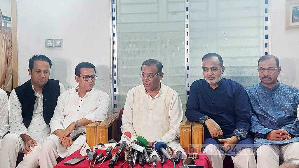 উন্নয়ন-অগ্রগতি চিত্র গণমাধ্যমে ‘সঠিকভাবে’ আসে না: হাছান মাহমুদ