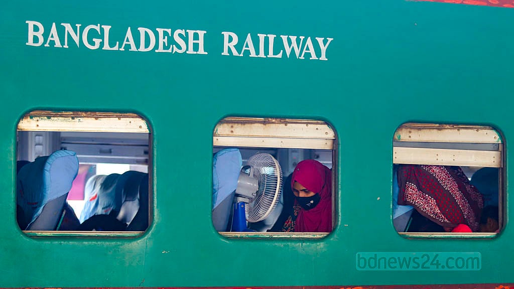 মঙ্গলবারই ঢাকা ছেড়েছেন সোয়া ১২ লাখ সিমধারী