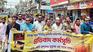 গরমের আঁচ বিদ্যুতে; চাহিদা বাড়ছে, গ্রাম ভুগছে