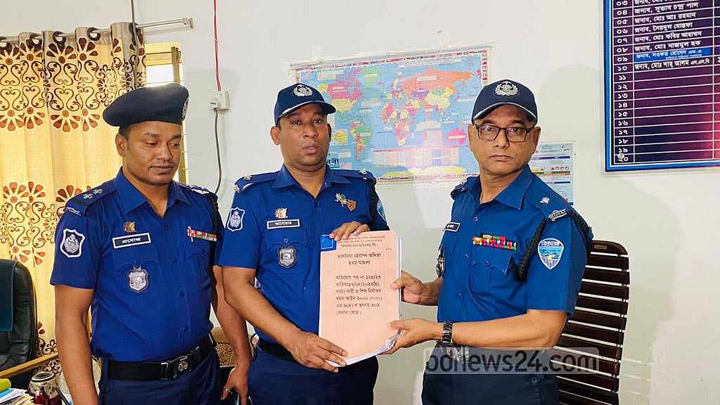 নোয়াখালীর স্কুলছাত্রী অদিতা হত্যা: অভিযোগপত্রে গৃহশিক্ষক