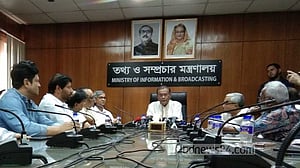 ভারতের সিনেমা এলে ক্ষতি দেখছেন না তথ্যমন্ত্রী