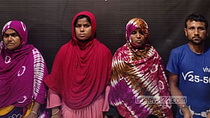 পাবনায় দেড় কেজি হেরোইন উদ্ধার, তিন নারীসহ গ্রেপ্তার ৪