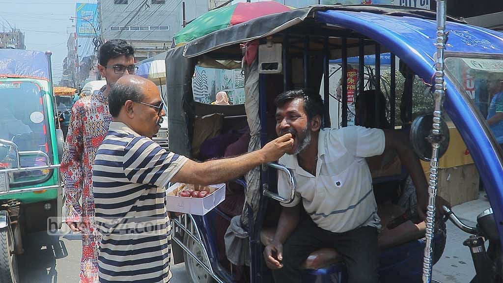 রাষ্ট্রপতির দায়িত্ব গ্রহণ, সাহাবুদ্দিনের পাবনায় উৎসবের আমেজ