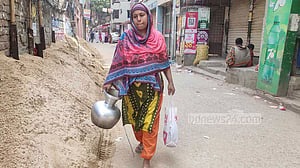 পানি লাইনে আসে না, ওয়াসায় কিনতে গেলেও মেলে না