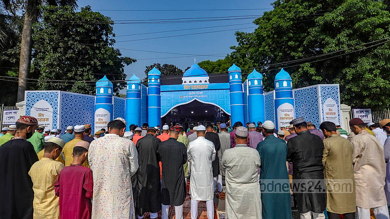 জাতীয় জাতীয় ঈদগাহে ঈদুল ফিতরের প্রধান জামাত হয় সকাল সাড়ে ৮টায়।&amp;nbsp;ছবি: মাহমুদ জামান অভি