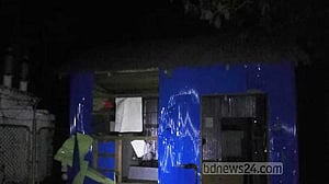 ফুলগাজীতে বিদ্যুৎ অফিসে হামলা, সোনাগাজীতে ছাত্রলীগের পাহারা