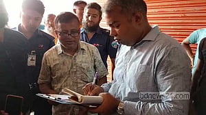 লক্ষ্মীপুরে পচা মাংস বিক্রি, ব্যবসায়ীর জরিমানা