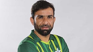 হারিসের চোটে পাকিস্তান দলে ইফতিখার