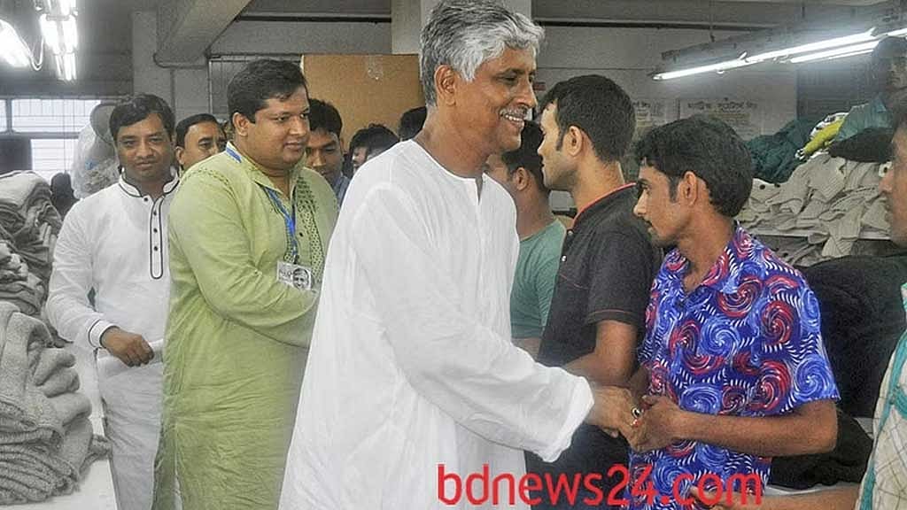 ‘জনগণের প্রত্যাশা পূরণ হয়েছে’, মনোনয়ন পেয়ে আজমত উল্লাহ