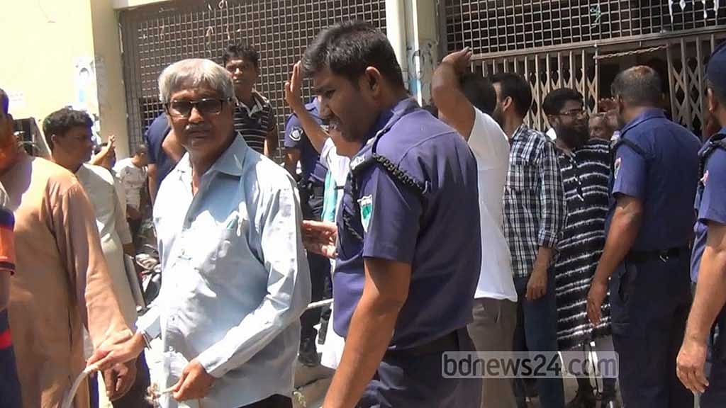 সাতক্ষীরায় শেখ হাসিনার গাড়িবহরে হামলা: দুই মামলার রায় ১৮ এপ্রিল