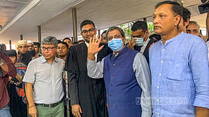 ডিজিটাল নিরাপত্তা আইন: জজ আদালতে প্রথম আলো সম্পাদকের জামিন আবেদন