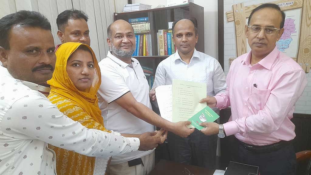 গাজীপুর সিটি নির্বাচন: ৯ মেয়র প্রার্থীসহ ৩৯৮ জনের মনোনয়নপত্র সংগ্রহ