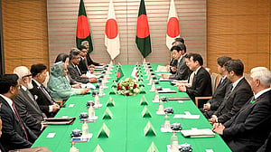 শেখ হাসিনা ও ফুমিও কিশাদার দ্বিপক্ষীয় বৈঠক