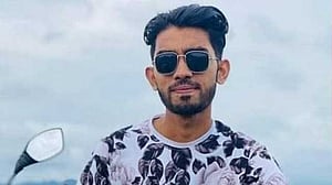 ফেনীতে হামলার প্রতিবাদ করায় ছুরিকাঘাত, মাসহ ছাত্রলীগ নেতা গ্রেপ্তার