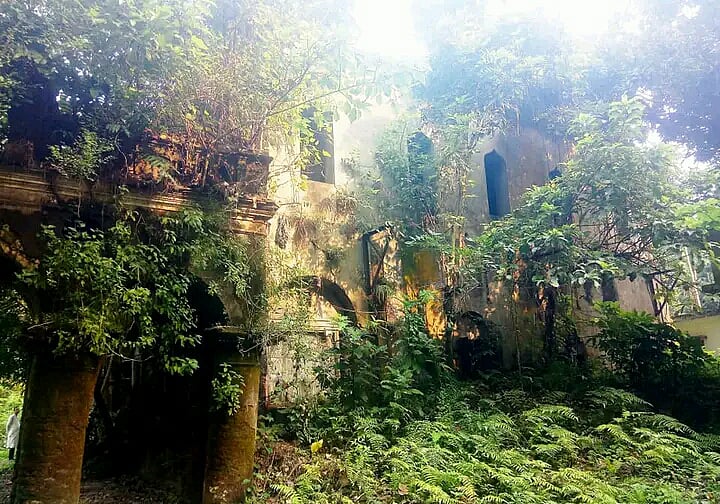 পরিত্যক্ত পরৈকোড়া জমিদার বাড়ি