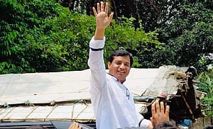 জাহাঙ্গীরের প্রার্থিতা কি টিকবে?