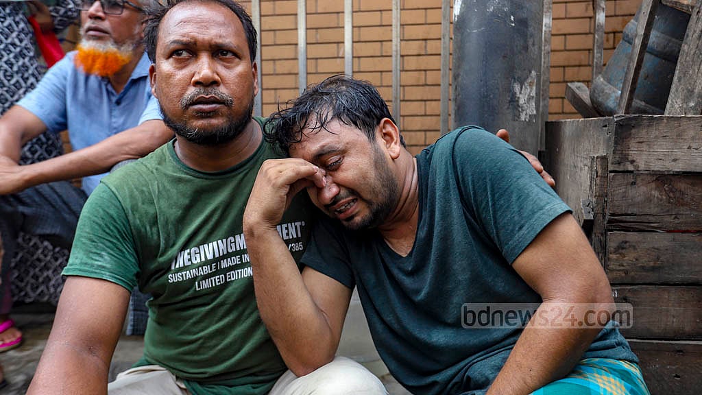 বঙ্গবাজারে ক্ষতিগ্রস্তদের তালিকা করছে ডিএসসিসি
