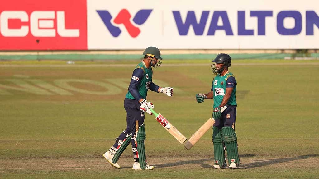 আবাহনীকে থামাল শেখ জামাল, সুপার লিগে মাশরাফির রূপগঞ্জ