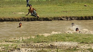 উত্তাপে চুয়াডাঙ্গাকে ছাড়াল রাজশাহী, আরও গরম ঈশ্বরদী